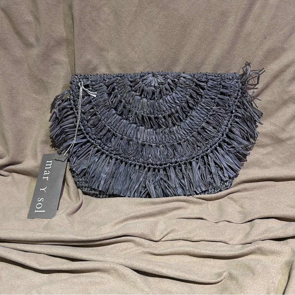 MAR Y SOL Mia Dove Gray Handwoven Straw And Raffia Clutch NWTS